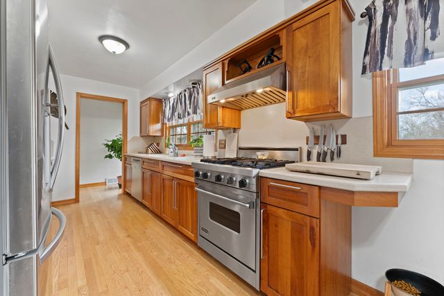 16W604 Crest Avenue, Bensenville, IL 60106