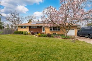 16W604 Crest Avenue, Bensenville, IL 60106