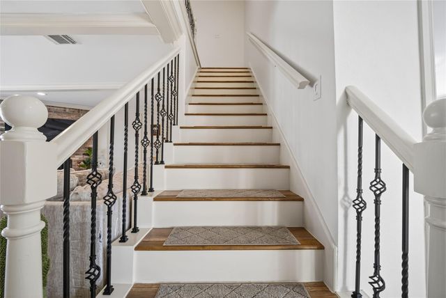 1910 Wagon Gap Trail, Houston, TX 77090