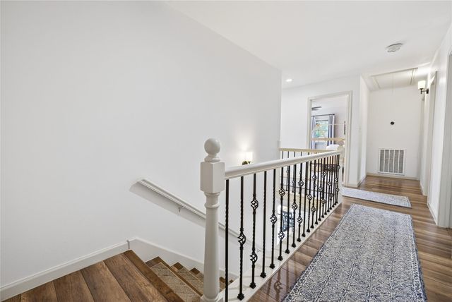 1910 Wagon Gap Trail, Houston, TX 77090