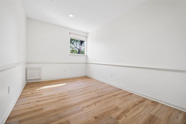 1910 Wagon Gap Trail, Houston, TX 77090