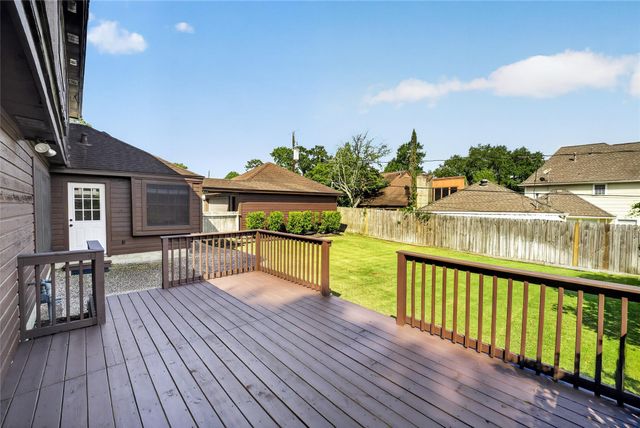 1910 Wagon Gap Trail, Houston, TX 77090
