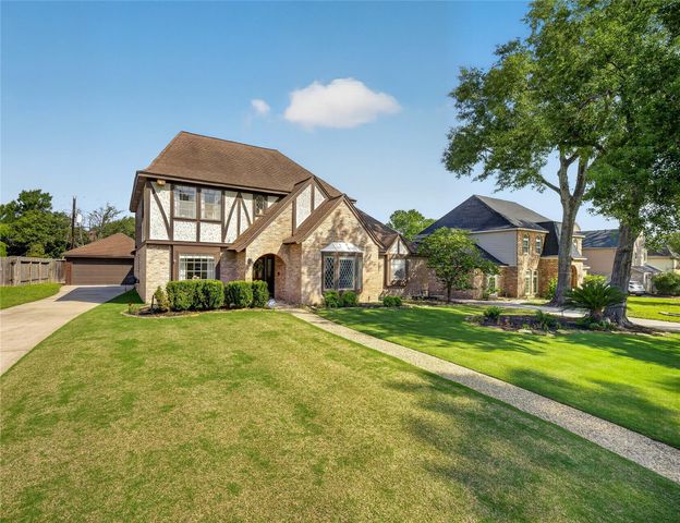 1910 Wagon Gap Trail, Houston, TX 77090