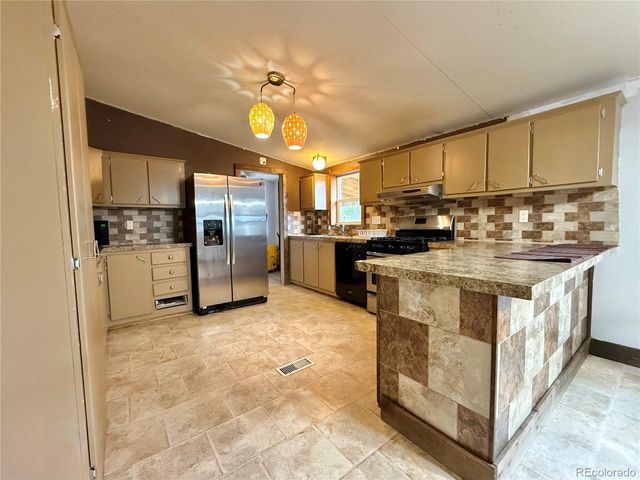 94 Palmer Avenue, Poncha Springs, CO 81242