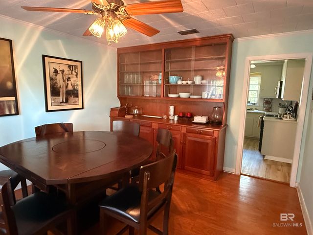 401 E Oak Street, Atmore, AL 36502