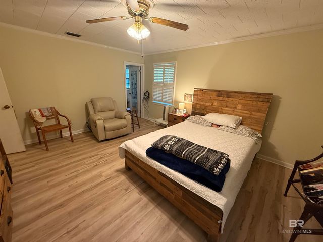 401 E Oak Street, Atmore, AL 36502