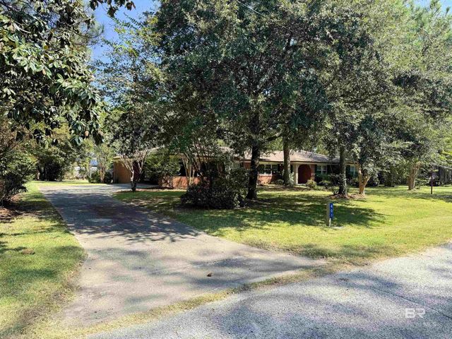 401 E Oak Street, Atmore, AL 36502