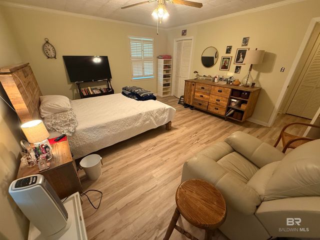 401 E Oak Street, Atmore, AL 36502