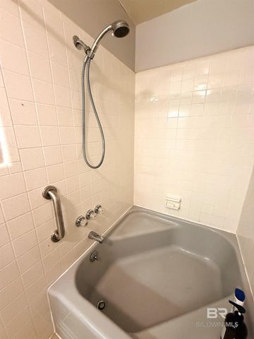 401 E Oak Street, Atmore, AL 36502