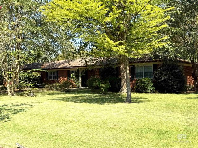 401 E Oak Street, Atmore, AL 36502