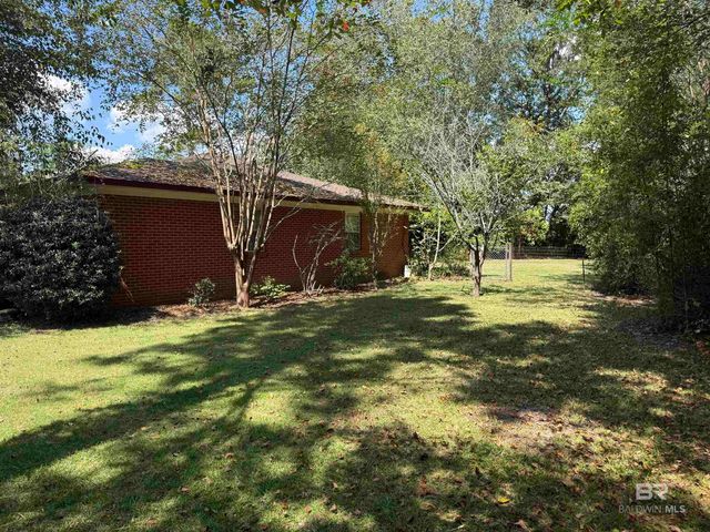 401 E Oak Street, Atmore, AL 36502