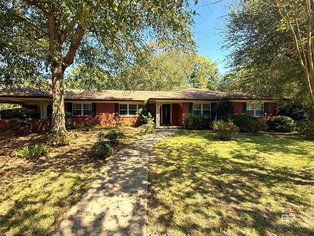 401 E Oak Street, Atmore, AL 36502