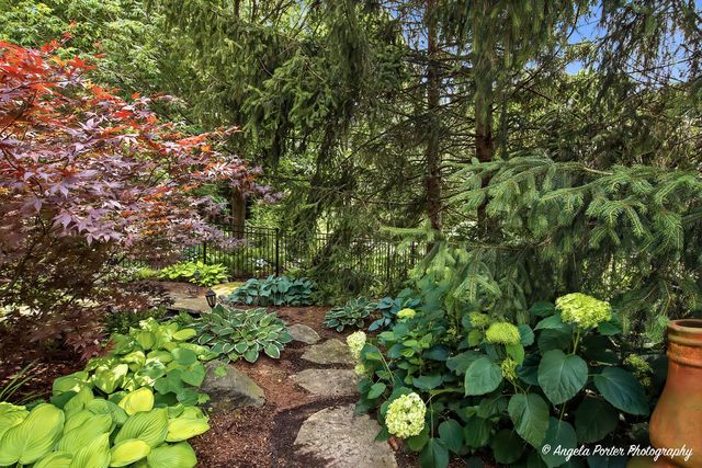 8919 Tahoe Lane, Spring Grove, IL 60081