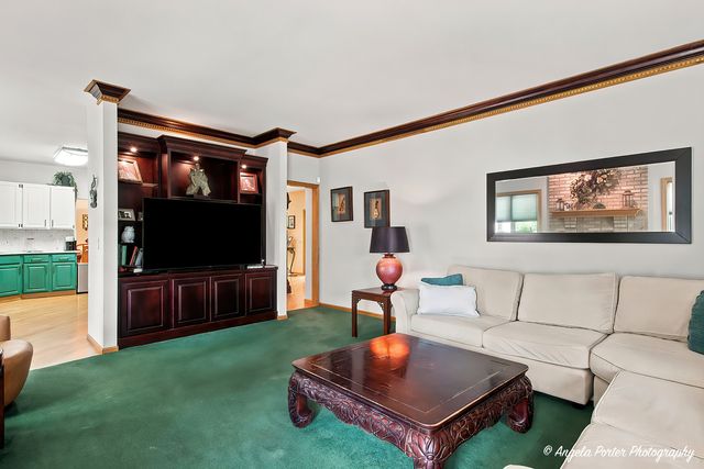8919 Tahoe Lane, Spring Grove, IL 60081