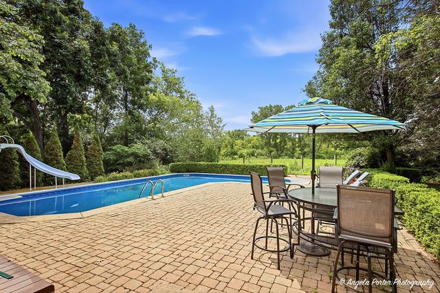 8919 Tahoe Lane, Spring Grove, IL 60081