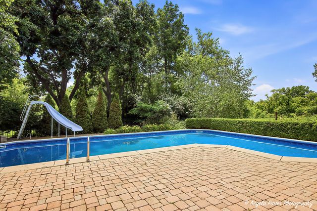 8919 Tahoe Lane, Spring Grove, IL 60081