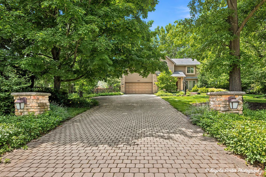 8919 Tahoe Lane, Spring Grove, IL 60081