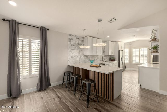 6152 W BLACKHAWK Drive, Glendale, AZ 85308