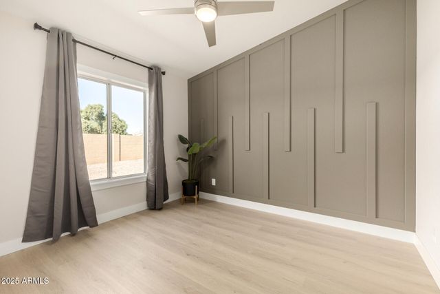 6152 W BLACKHAWK Drive, Glendale, AZ 85308