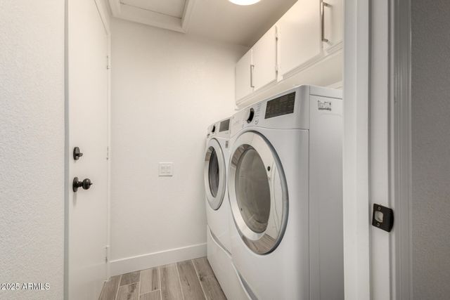 6152 W BLACKHAWK Drive, Glendale, AZ 85308