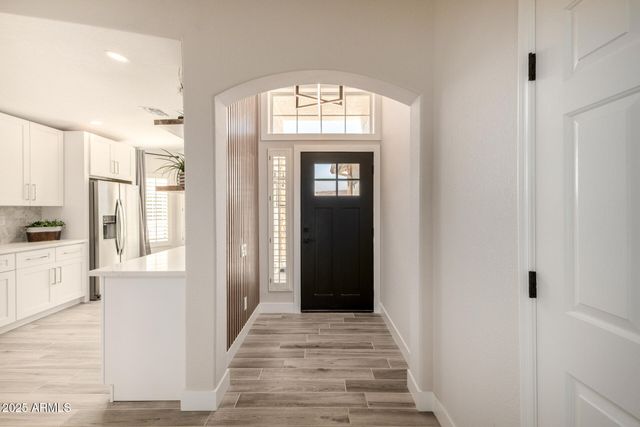 6152 W BLACKHAWK Drive, Glendale, AZ 85308