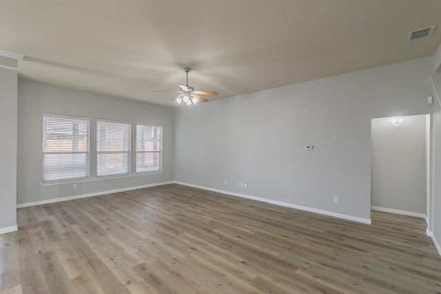 322 Highland Creek Drive, Wylie, TX 75098