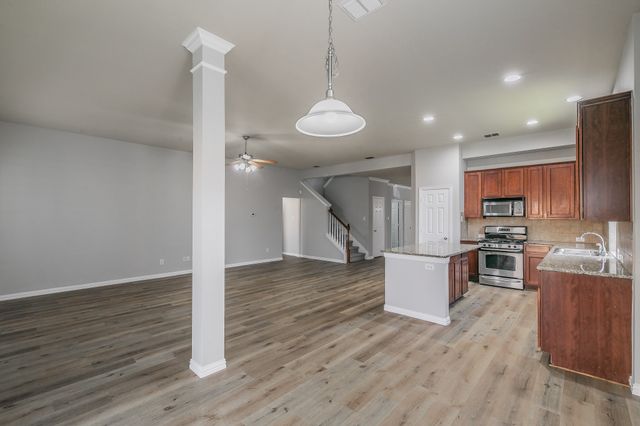 322 Highland Creek Drive, Wylie, TX 75098