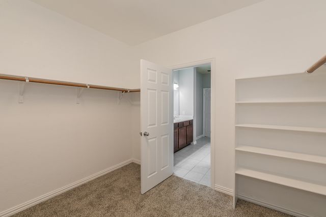 322 Highland Creek Drive, Wylie, TX 75098