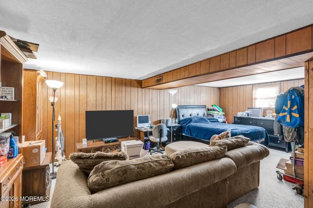 47 Darien Road, Howell, NJ 07731