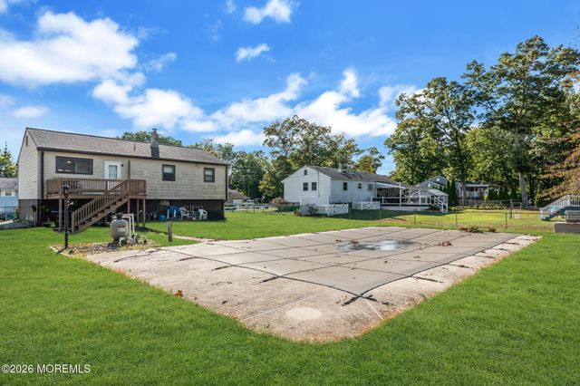 47 Darien Road, Howell, NJ 07731