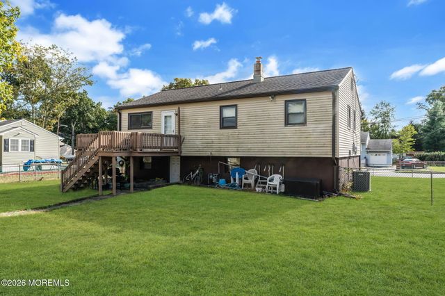 47 Darien Road, Howell, NJ 07731