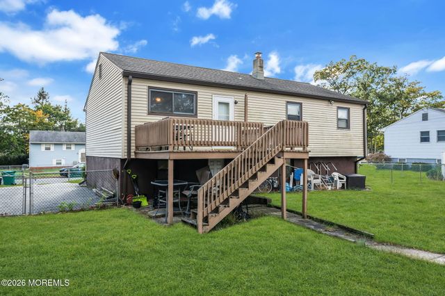 47 Darien Road, Howell, NJ 07731