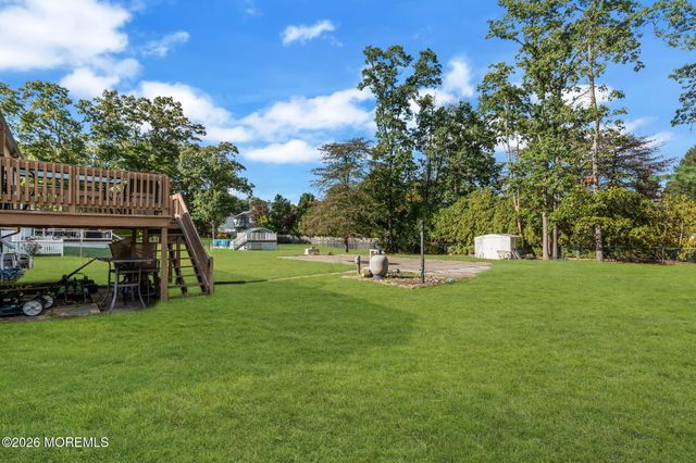 47 Darien Road, Howell, NJ 07731