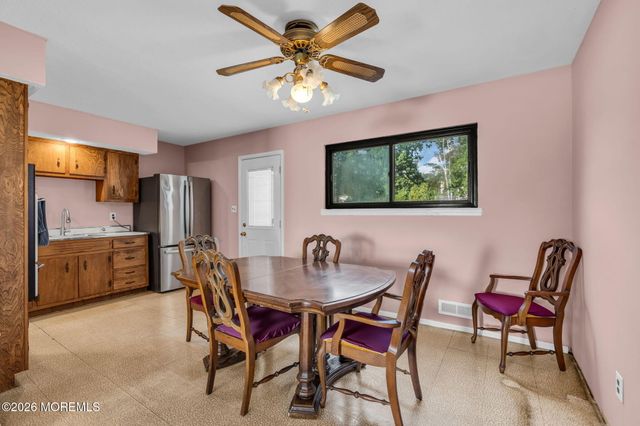 47 Darien Road, Howell, NJ 07731