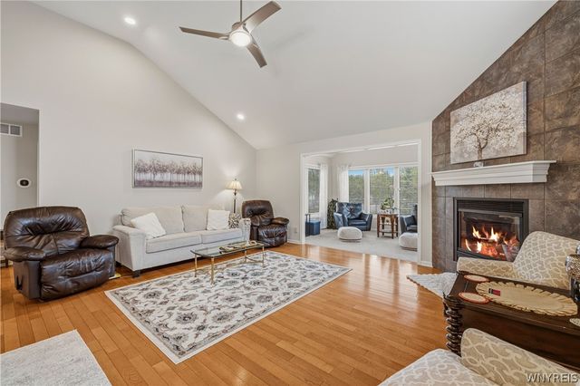 259 White Oak Terrace, Grand Island, NY 14072