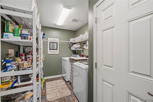 259 White Oak Terrace, Grand Island, NY 14072