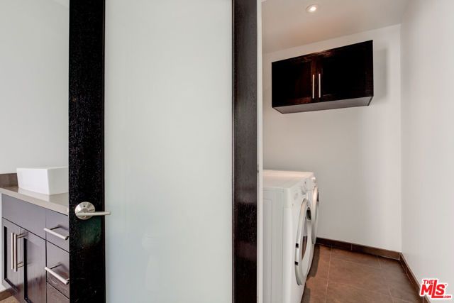 932 S Shenandoah Street 3, Los Angeles, CA 90035