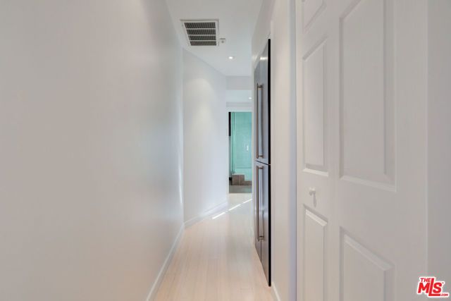 932 S Shenandoah Street 3, Los Angeles, CA 90035