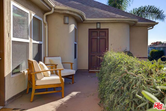 932 S Shenandoah Street 3, Los Angeles, CA 90035