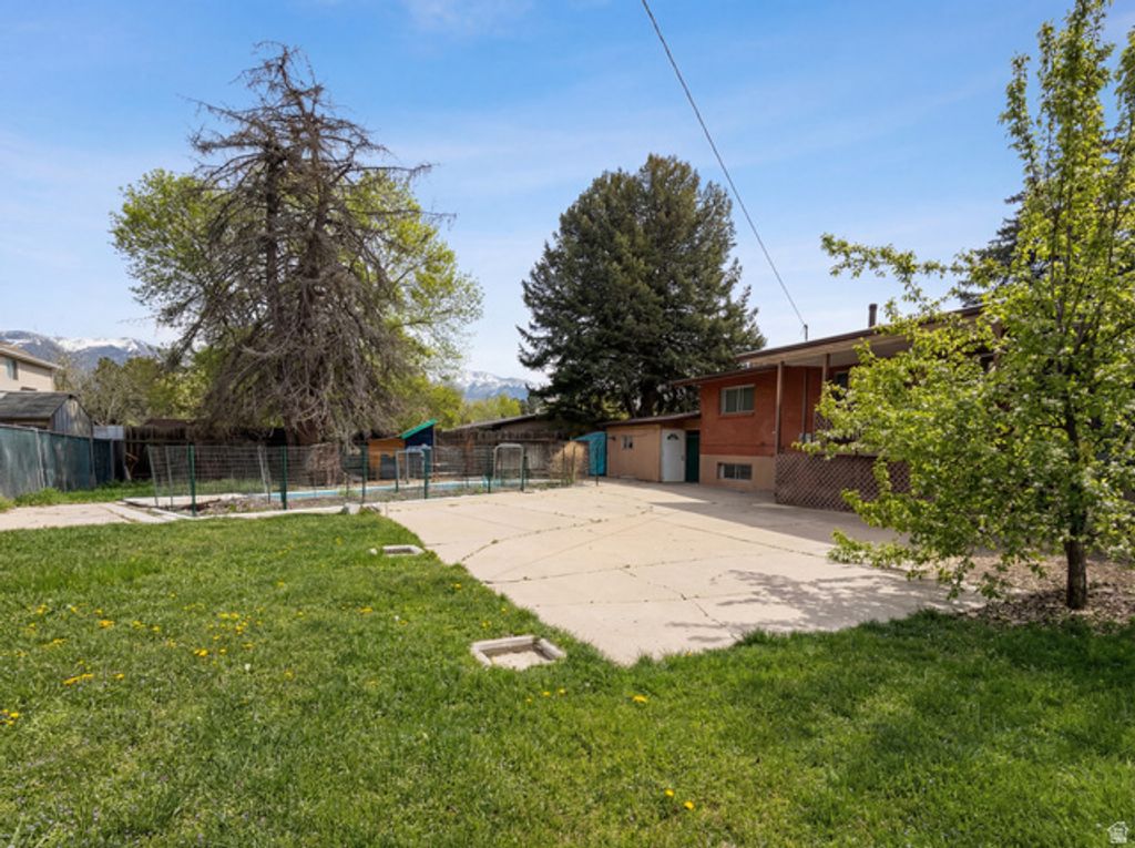 Image 22 of property listing at 750 W GENTILE ST, Layton, UT 84041