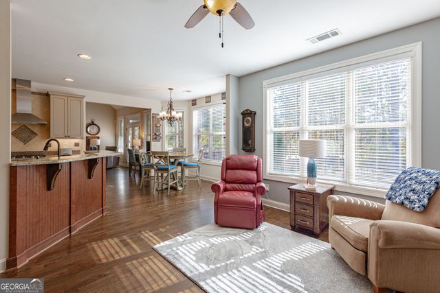 12 Race Point Way, Sharpsburg, GA 30277