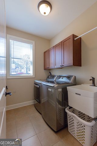 12 Race Point Way, Sharpsburg, GA 30277