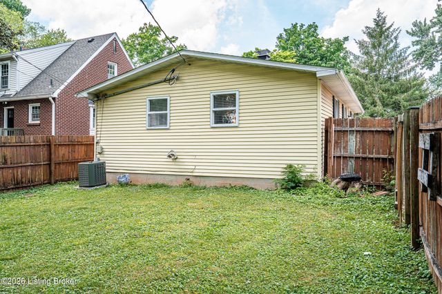 2134 Glenworth Ave, Louisville, KY 40218