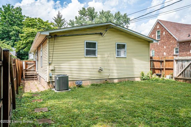 2134 Glenworth Ave, Louisville, KY 40218