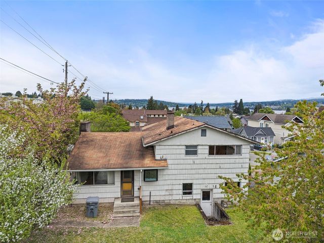 8403 S 120th St, Seattle, WA 98178