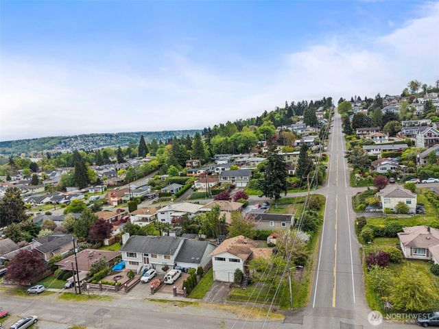 8403 S 120th St, Seattle, WA 98178