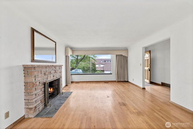 8403 S 120th St, Seattle, WA 98178