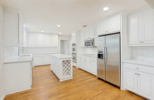5820 Forest Lane, Dallas, TX 75230
