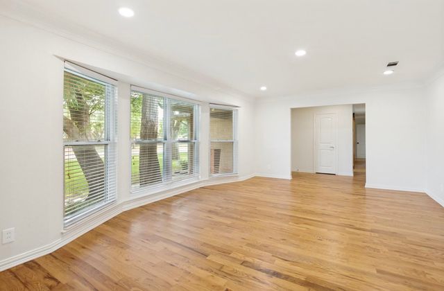 5820 Forest Lane, Dallas, TX 75230