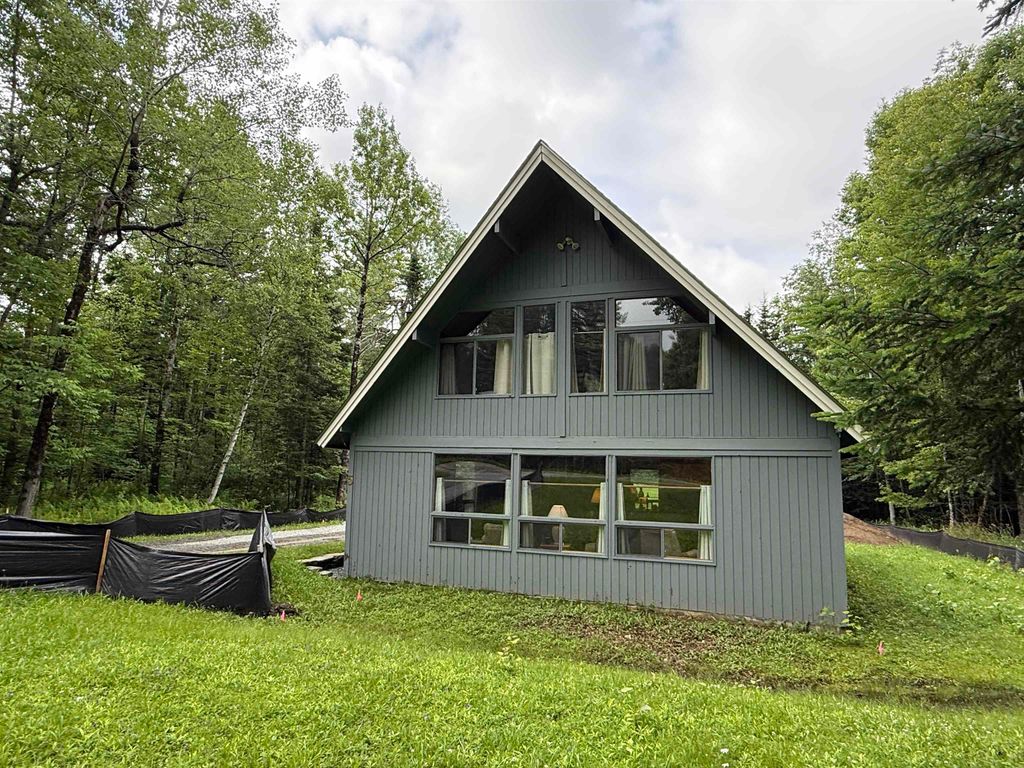 5 Blackberry Lane, Dover, VT 05356
